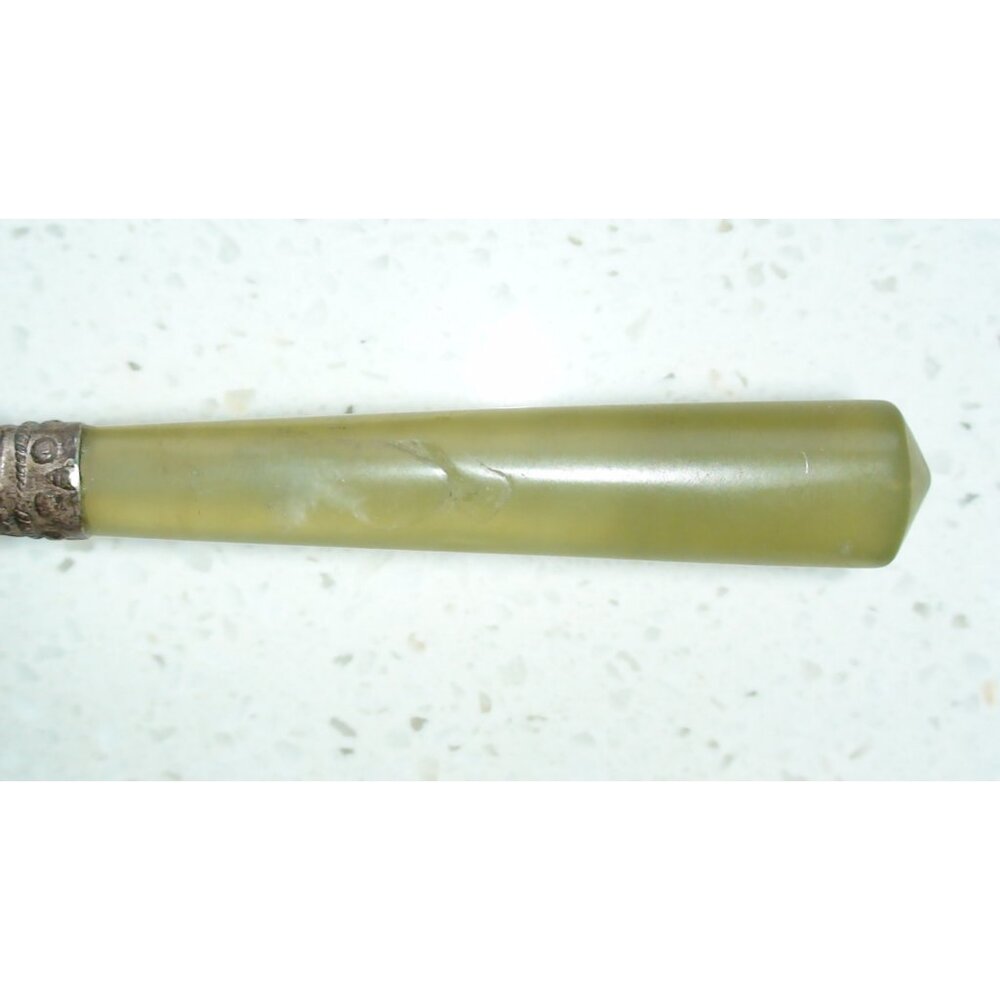 Shard Lotus Hand Mirror with Green Glass Handle and Decorative Edging - Picture 4 of 8